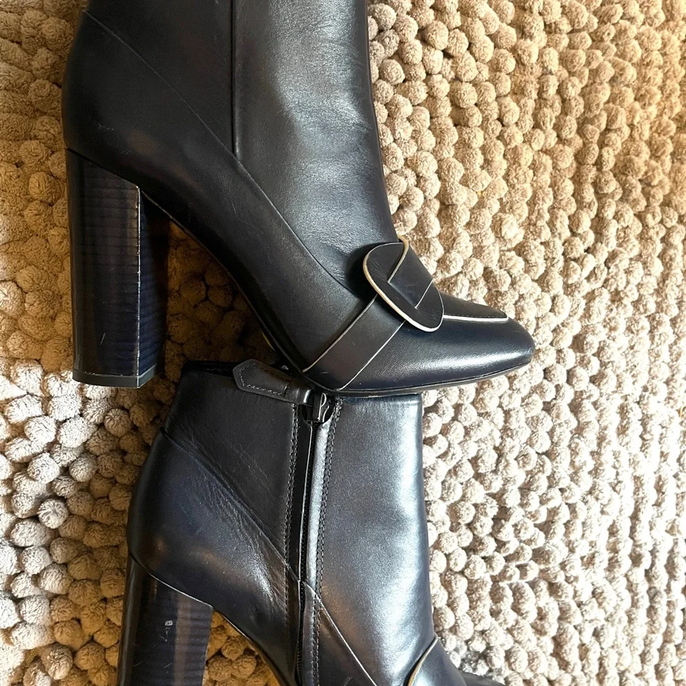 Tory Burch Navy Heeled Boots with white Accents - Picture 5 of 10